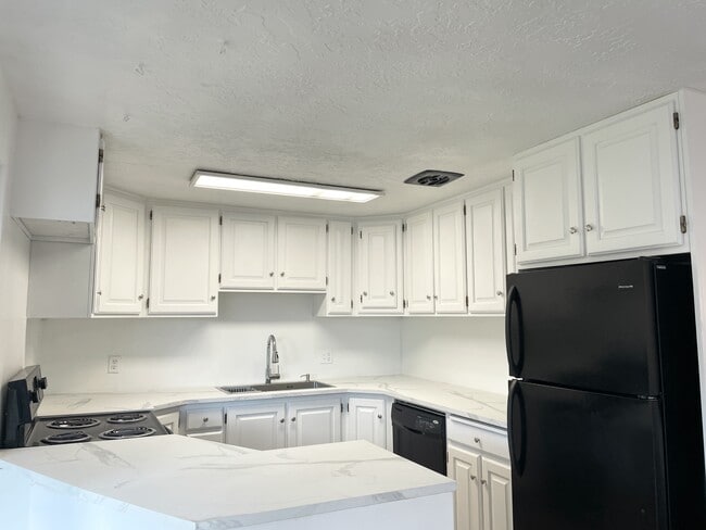 Photo - 5324 S Hamlin St