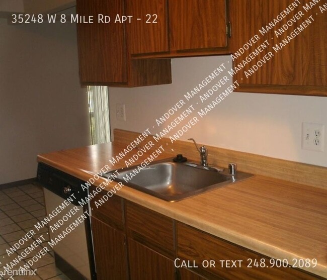 Photo - 35248 W 8 Mile Rd Unidad 22