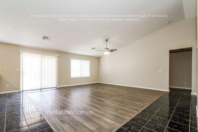 Photo - 22959 W Papago St