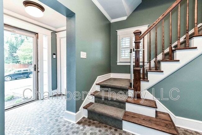 Photo - 209 W Myrtle St