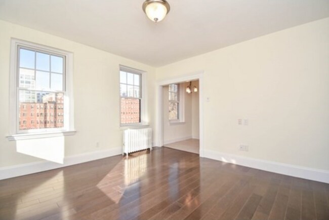Photo - 62 Queensberry St Unit 404