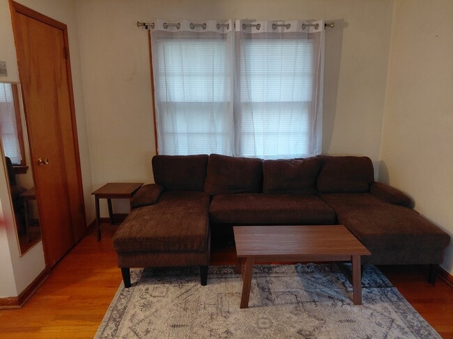 Photo - 901 Old Homestead Ln Unit Apt B