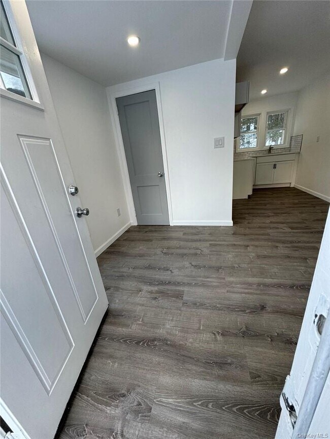 Photo - 52 Sarine Rd