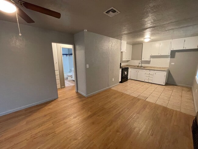 Photo - Charming 2bed Home in Midwest City