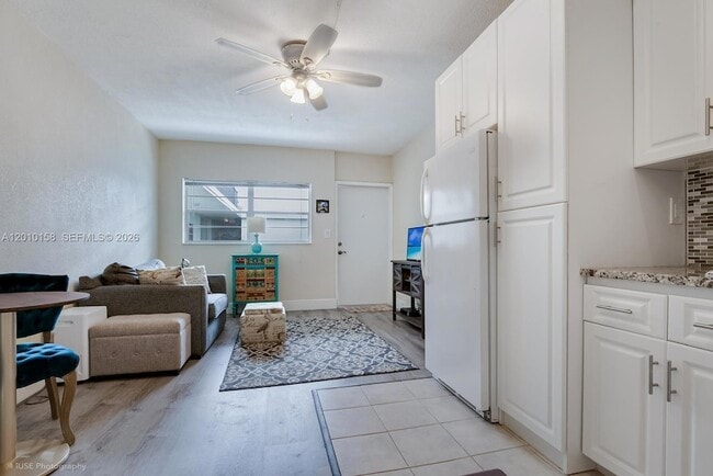 Photo - 2539 S Bayshore Dr Unidad 428E