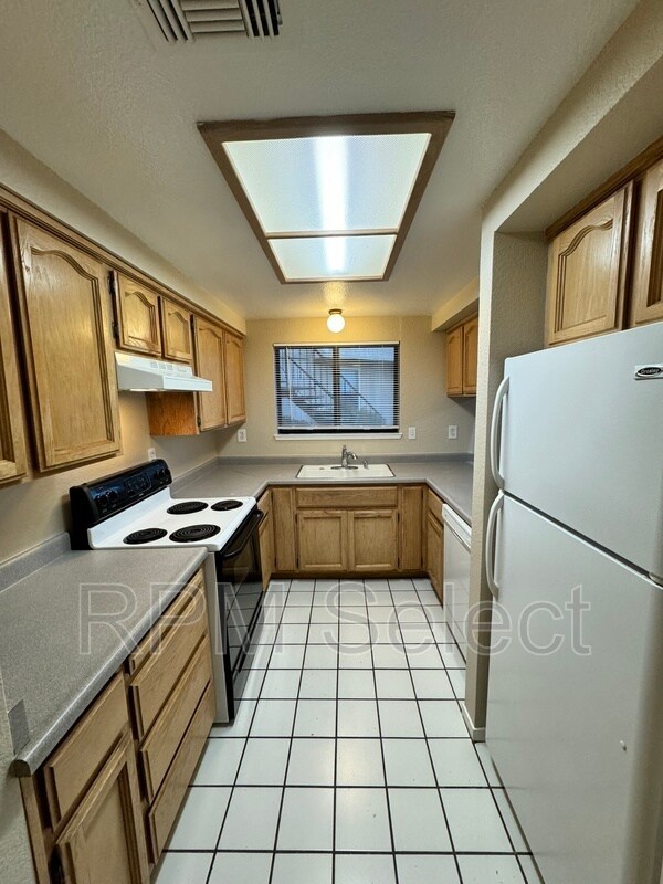 Photo - 720 Sunrise Ave Unit Apt 11