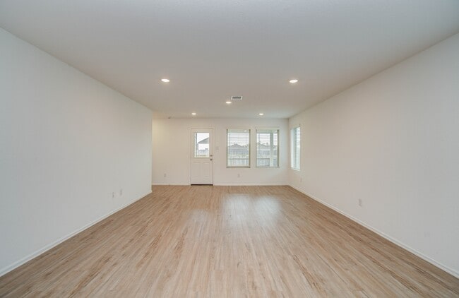 Photo - 9211 Redwood Br Dr