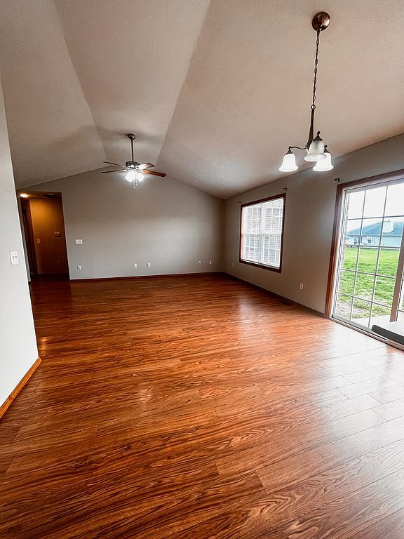 Photo - 765 Stanford Ct
