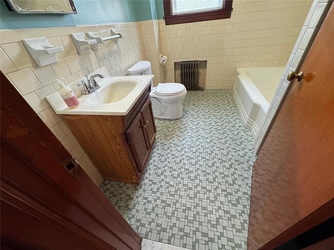 Photo - 43 Westerly Ave Unidad 1