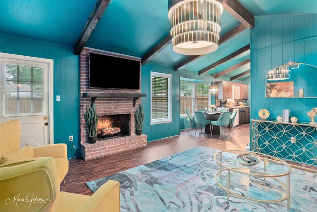 Photo - 207 Pomeroy Dr