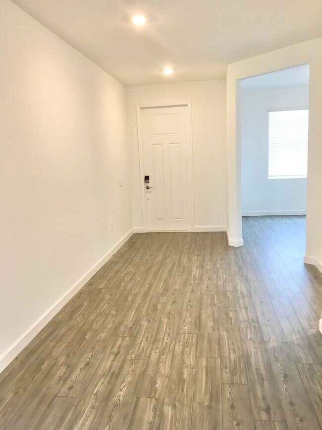 Photo - 12226 SW Roma Cir