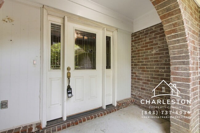 Photo - 2067 Dogwood Rd