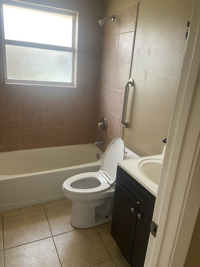 Photo - 2109 Octavia Dr
