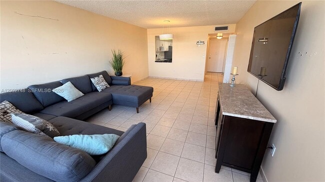 Photo - 1351 NE Miami Gardens Dr Unit 902E