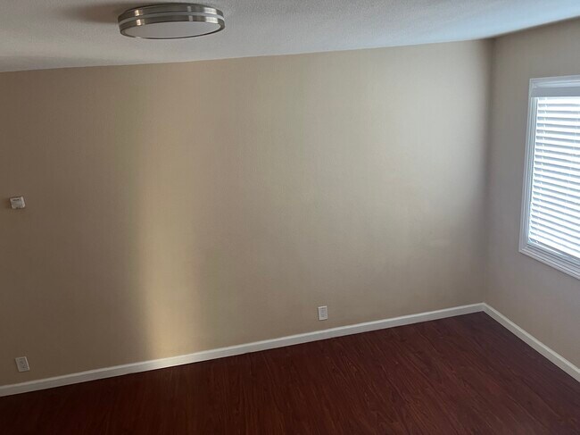 Photo - 22655 4th St