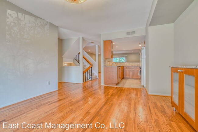 3 br, 2.5 bath House - 42 Penny Ln - 3 br, 2.5 bath House - 42 Penny Ln