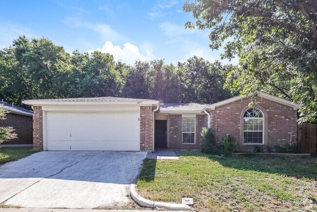 Building Photo - 5807 Diamond Oaks Ct Rental