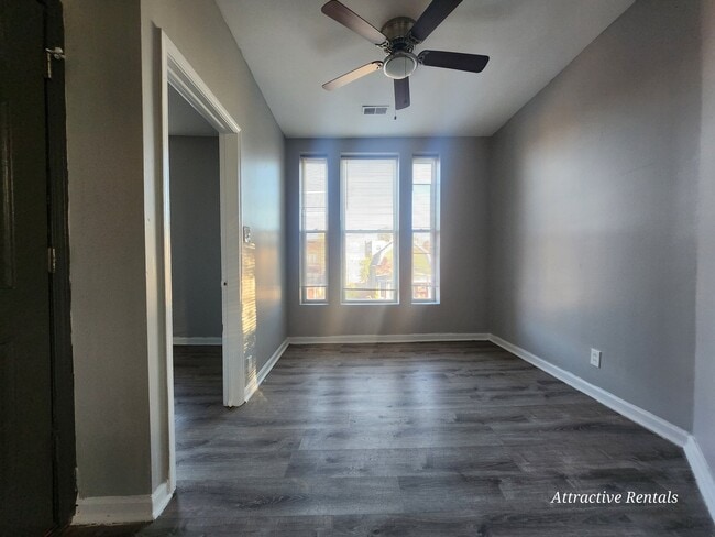 Photo - 7134 S Cornell Ave Unit 2