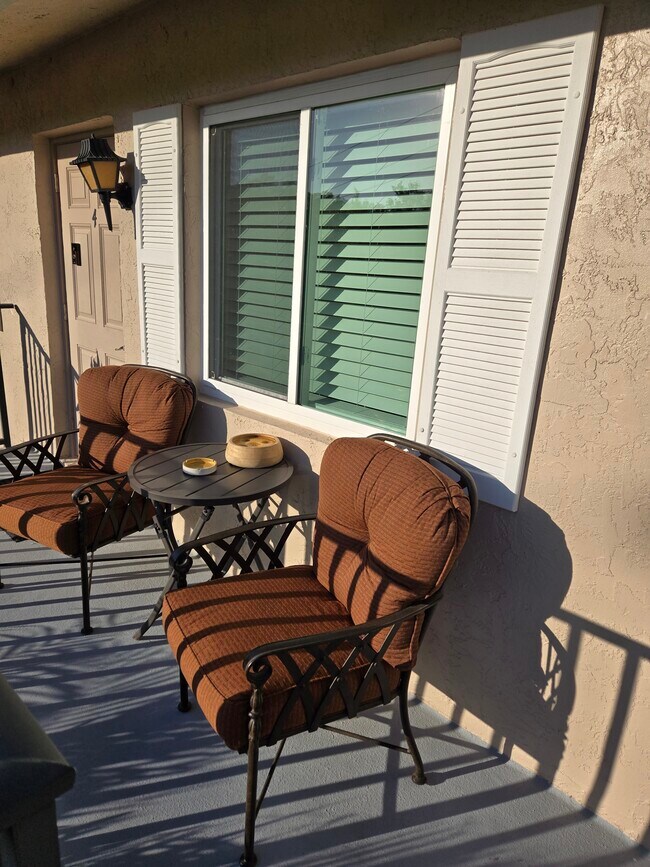 Photo - 160 Palm Dr Unit 4