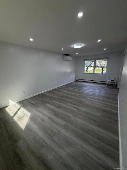 16 Avenue J