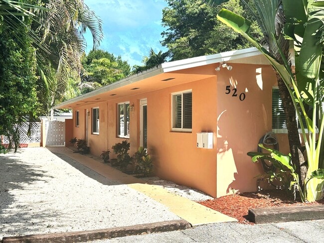 Building Front - 520 SW 6th Ave Rental