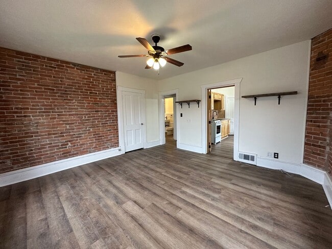 Photo - L1004 Unit 02