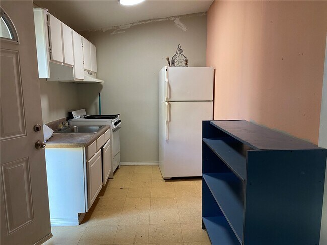 Photo - 3620 Reveille St Unit B