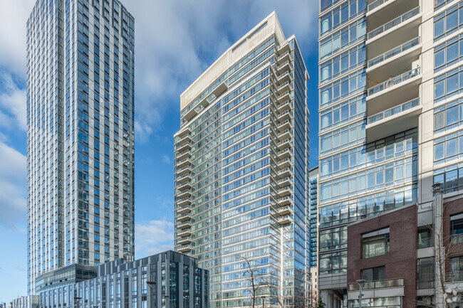 2 Northside Piers - Two Northside Piers