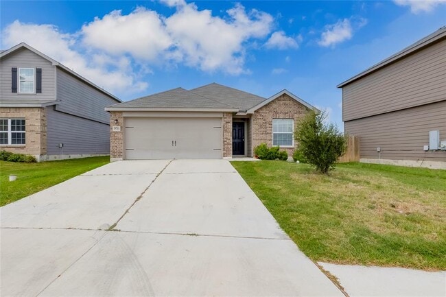 Building Photo - 18744 Speculator Ln