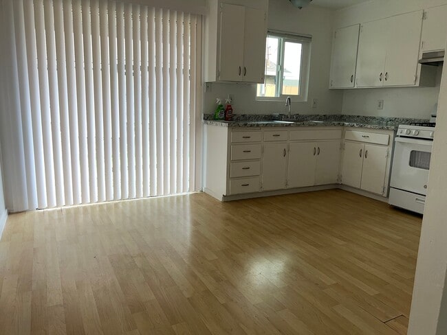 Photo - 915 Aston Ave Unit 921