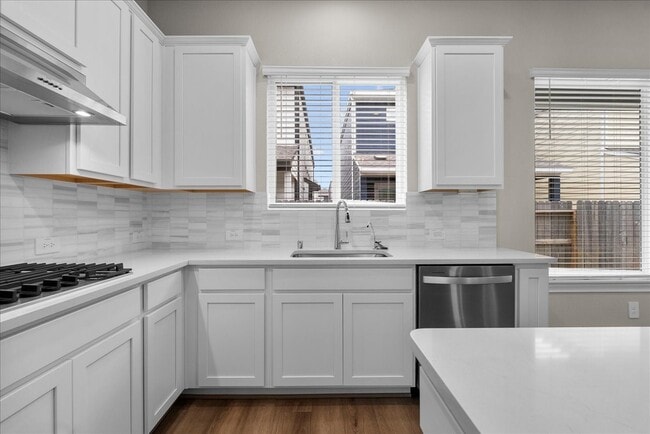 Photo - 700 Topwater Trl