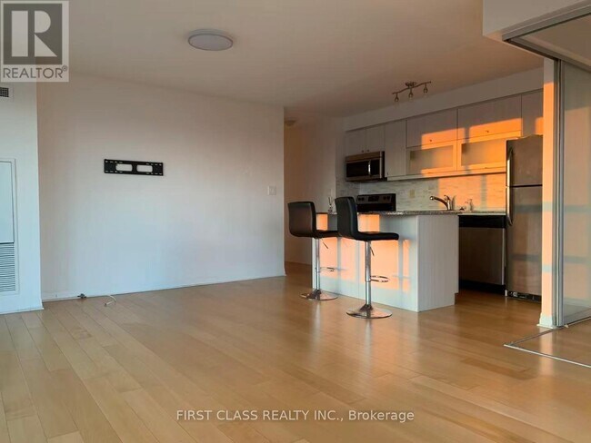 Photo - 2015 Sheppard Ave E Unité 3403