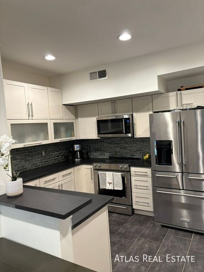 Photo - 6001 S Yosemite St