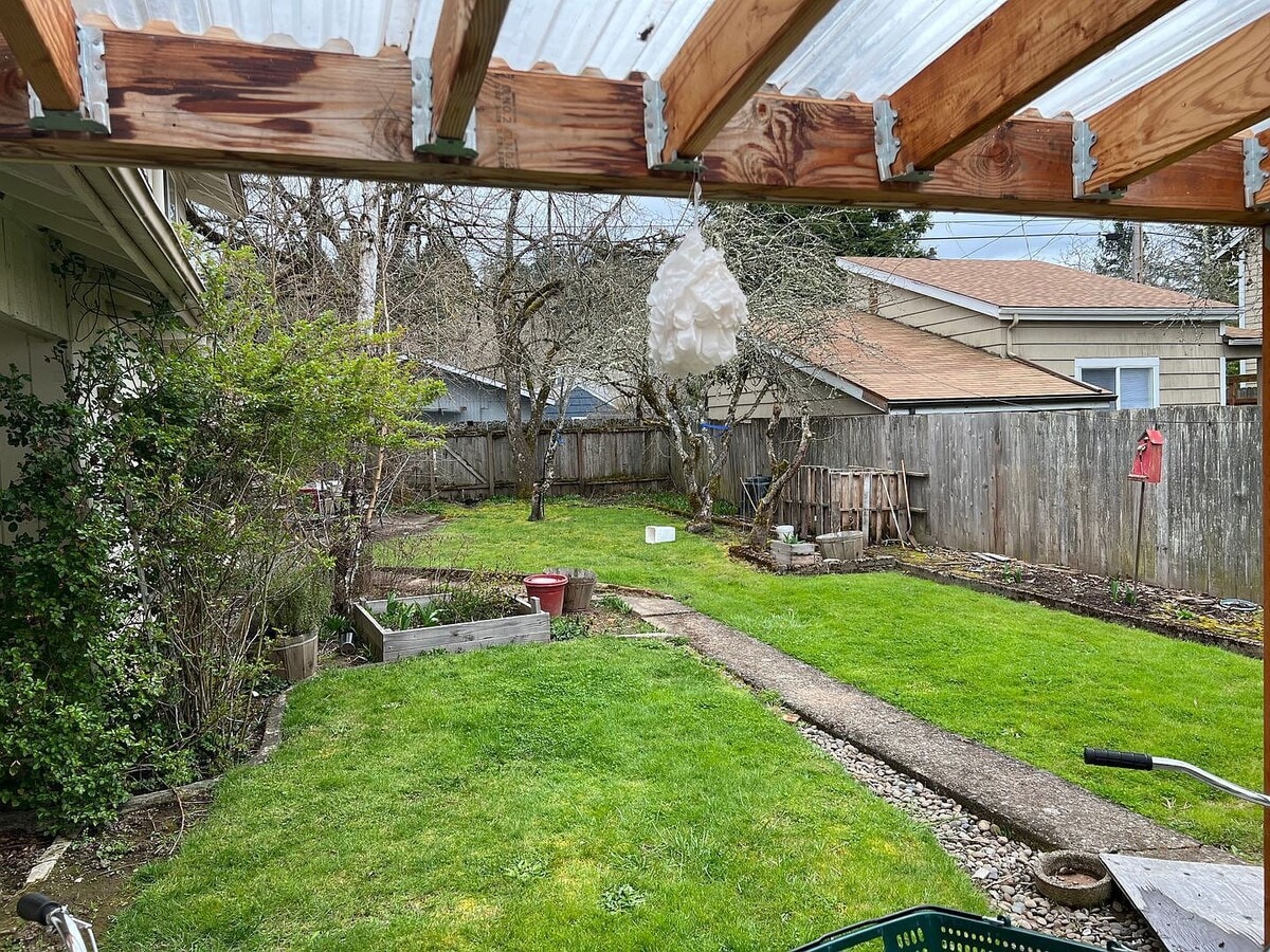 Photo - 4 Bedroom Dupex Close to U of O Campus