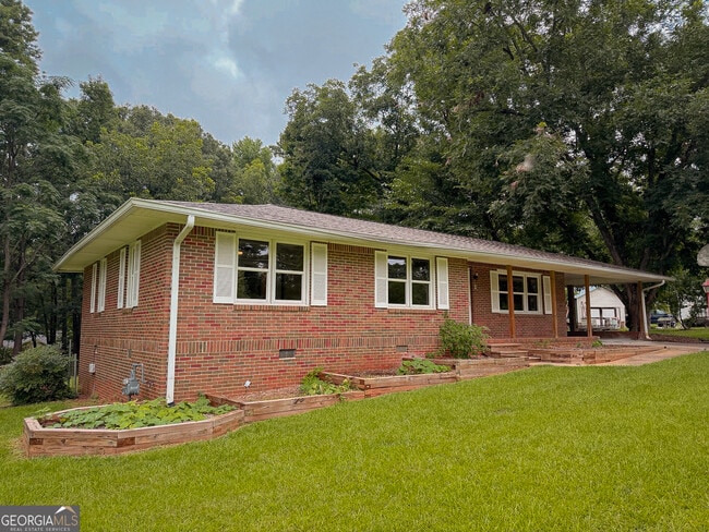 77 Franklin Rd
