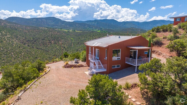Building Photo - 104 Red Rock Rd Rental