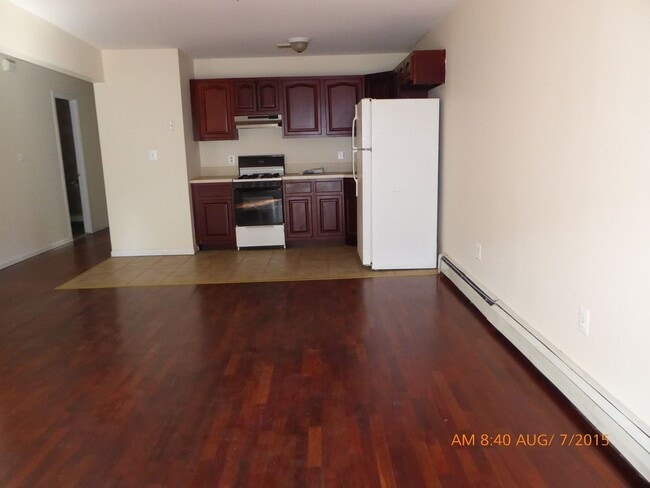Photo - 2471 Belmont Ave Unit APT #3
