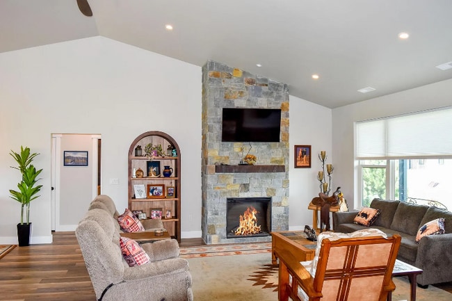 Photo - 34577 Eagle Crest Dr