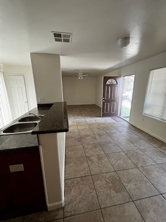 Photo - 730 K St Unit B