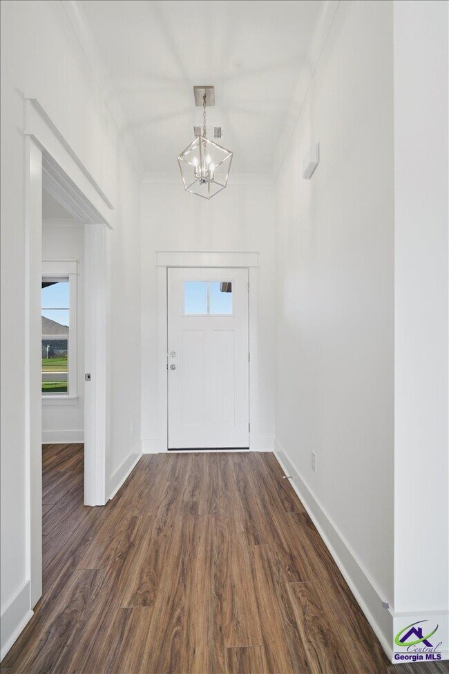 Photo - 307 Willowbrook Ln