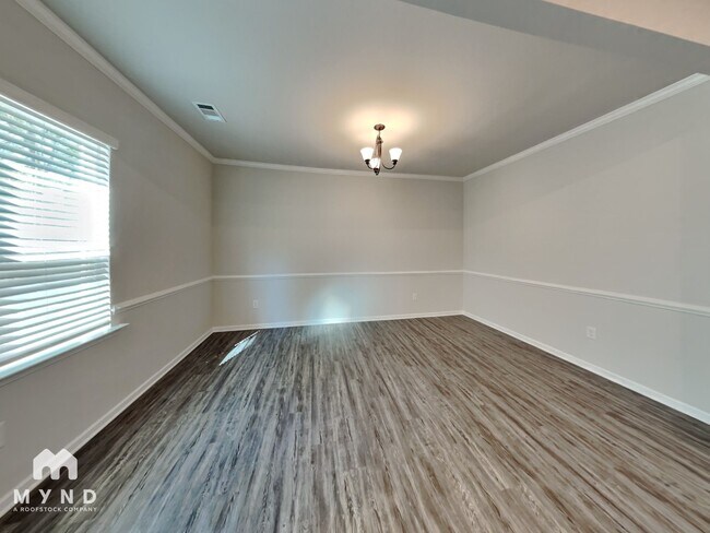 Photo - 401 Ruths Blvd