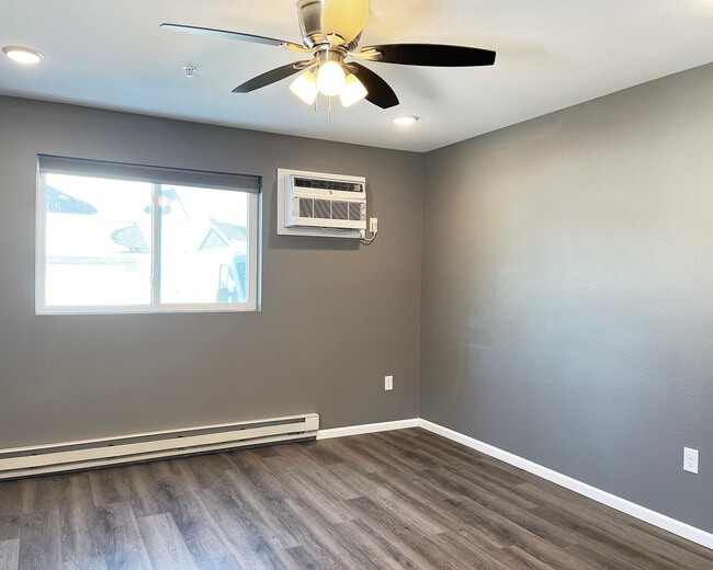 Photo - Creekside Townhomes