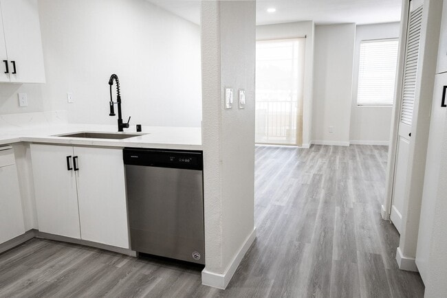 Photo - 2820 Sawtelle Blvd