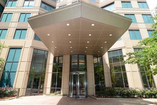 Building Photo - 400 N La Salle Dr Unit 2506