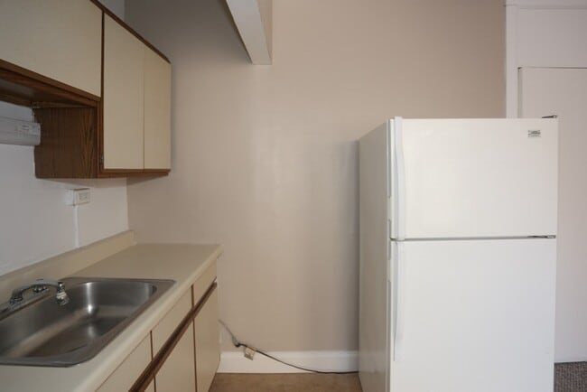 Photo - 3836 N Fremont St Unidad 805