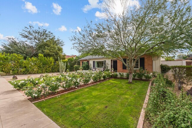 Photo - 317 W Encanto Blvd