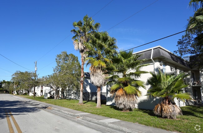 Photo - Jones Walker Palm Gardens