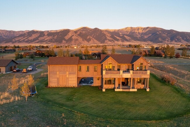 Photo - One of a Kind Custom Built Home for Rent i...