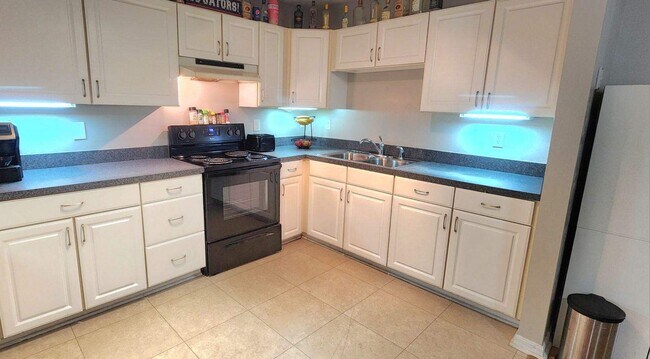 Photo - 816 SW 9th St