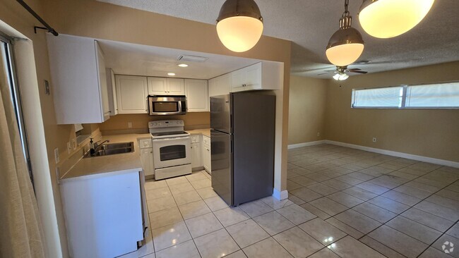 Building Photo - 5108 Michigan Ave Rental